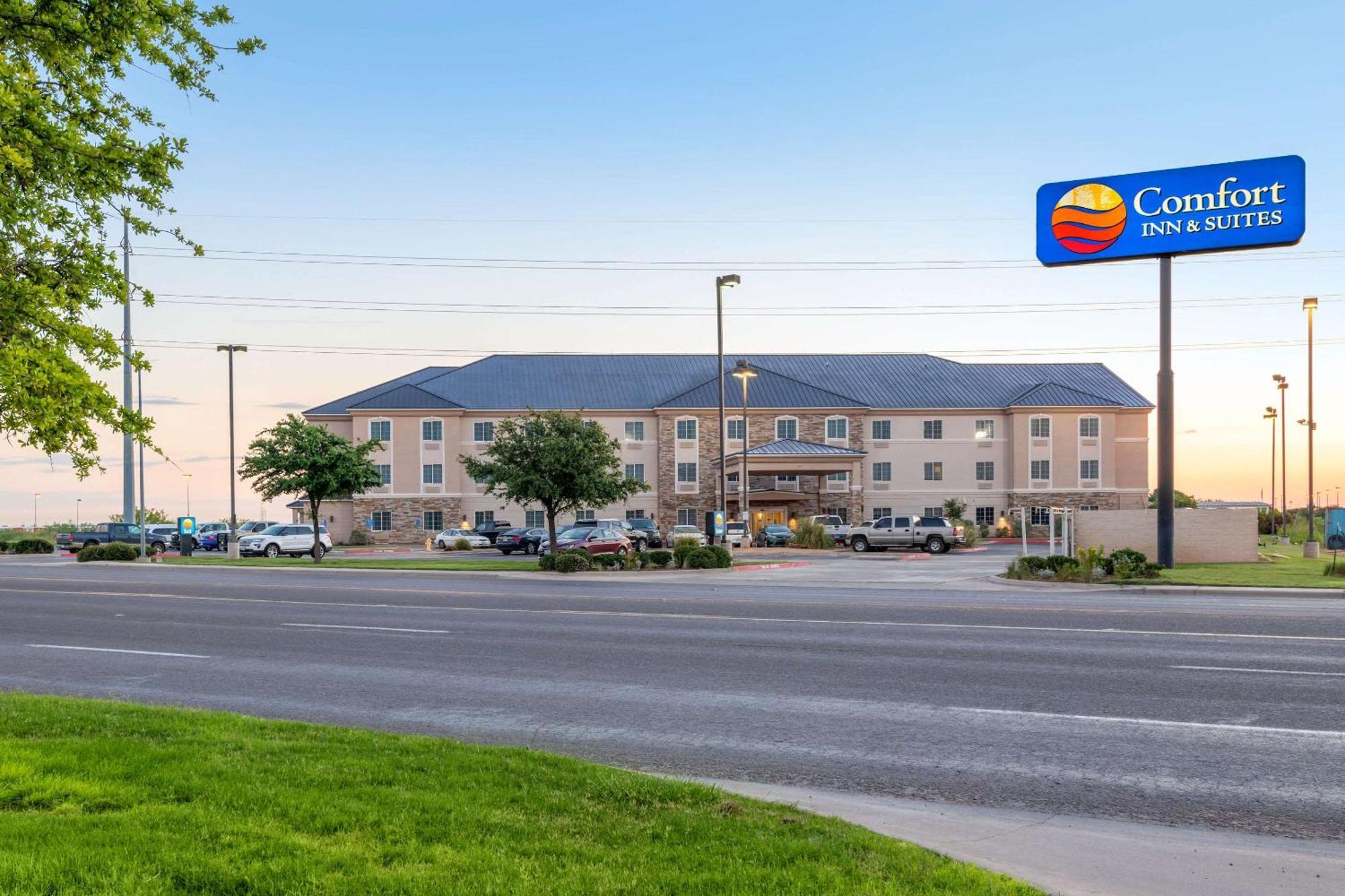 Comfort Inn & Suites, Odessa I-20 Экстерьер фото